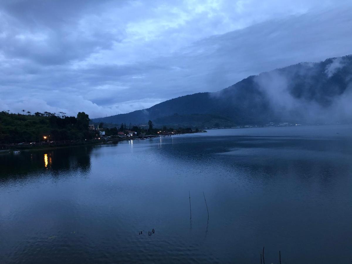 Buyan Lodge Lake View Villa Bedugul  Extérieur photo